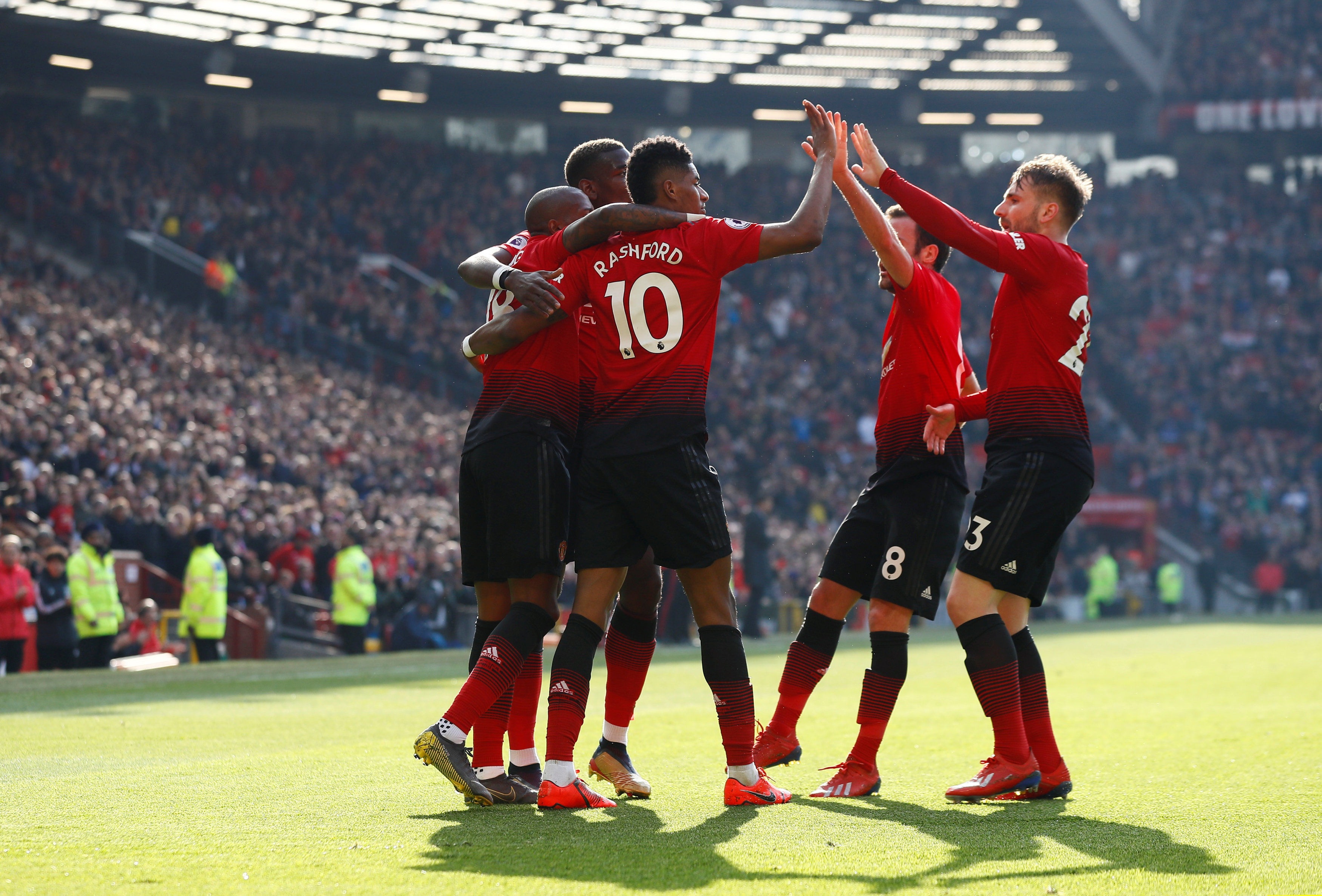 宣布不仅对 宣布不仅对